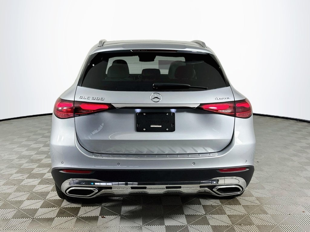 New 2027 Cirrus Silver Metallic Mercedes-Benz GLC 300 image 6