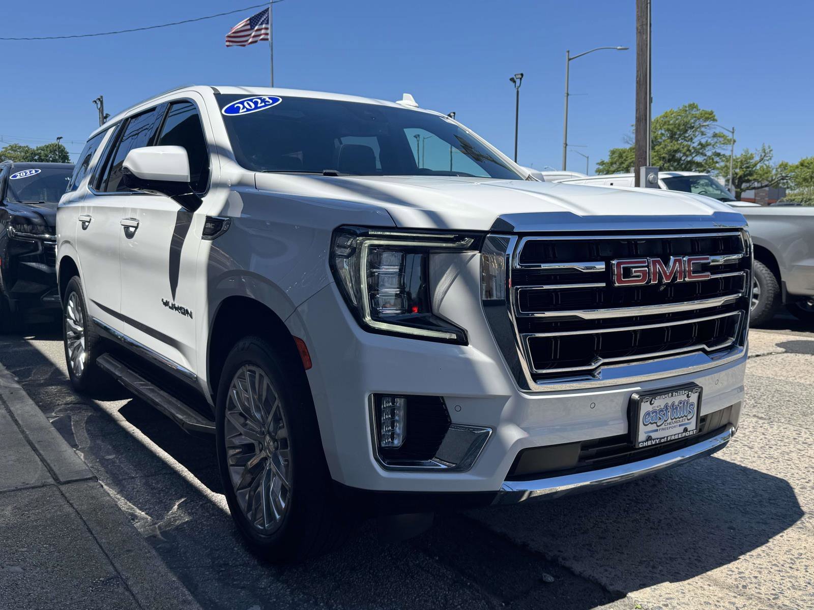 2023 GMC Yukon 4WD SLT's photo