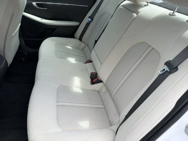 Used 2025 White Hyundai SEL image 36