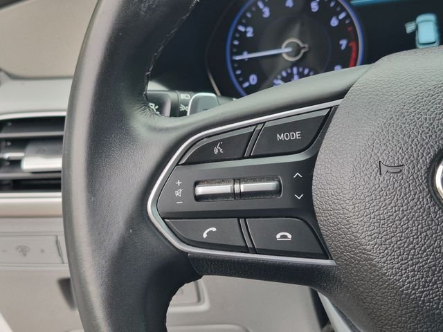 Used 2021 White Hyundai SEL image 15