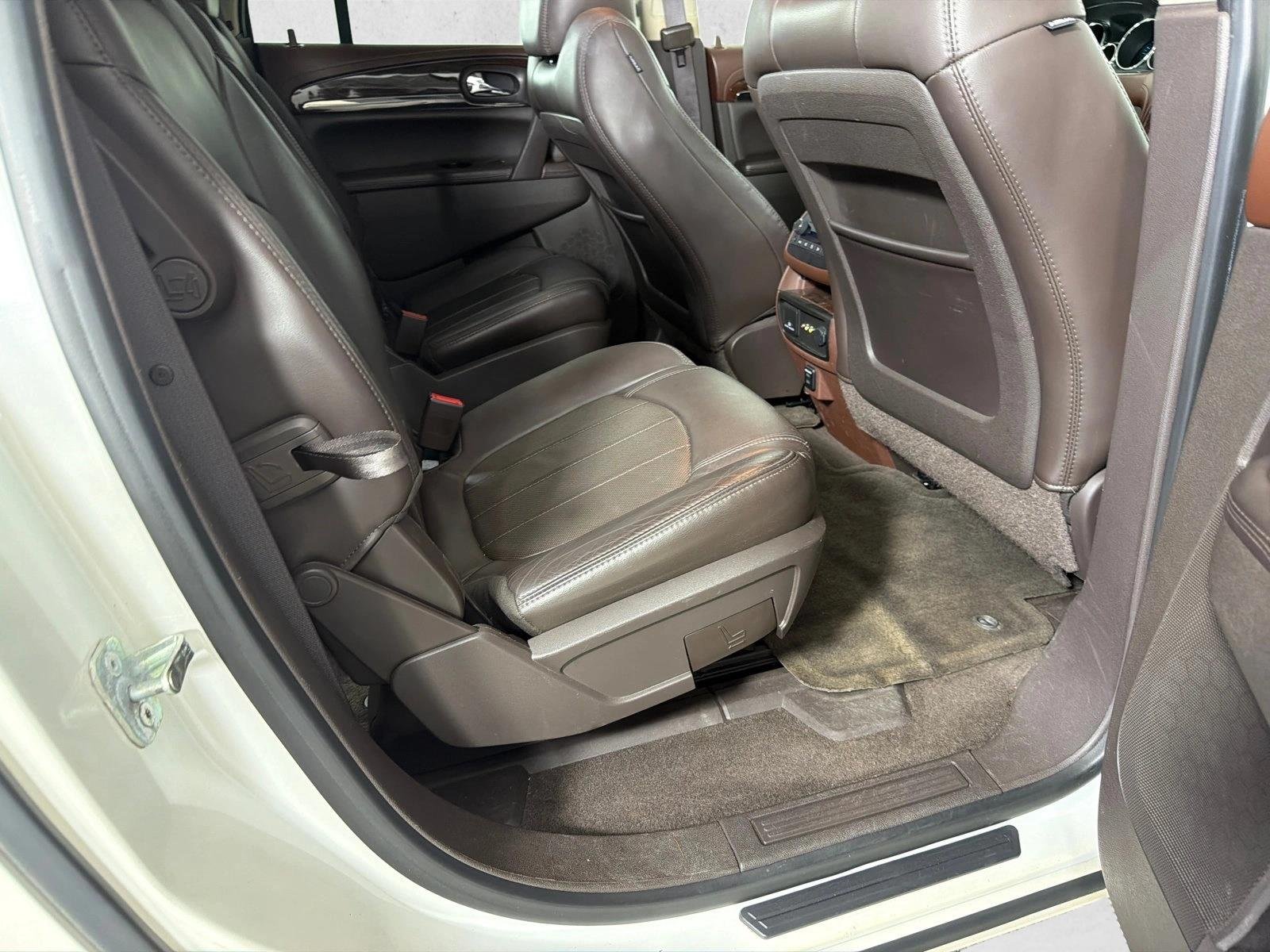 Used 2014 White Diamond Tricoat Buick Premium image 17