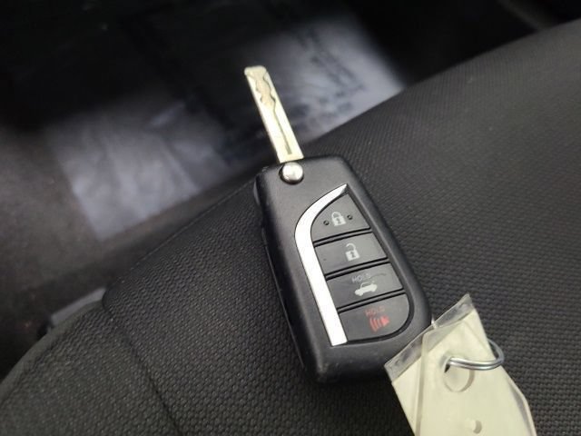 Used 2024 Ice Cap Toyota LE image 30