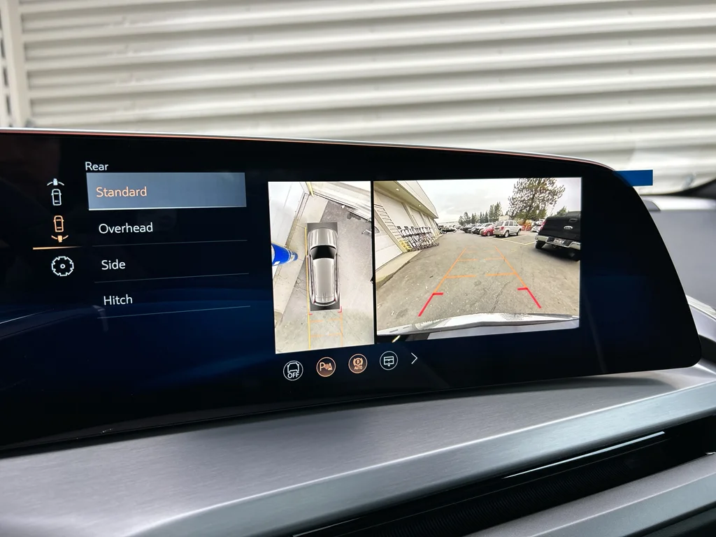 2026 Cadillac VISTIQ Luxury - Photo 18
