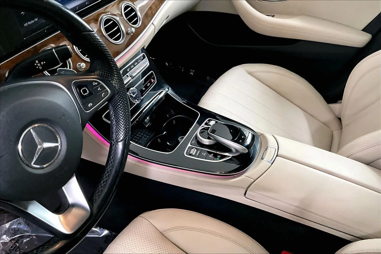 Used 2017 Polar White Mercedes-Benz E 300 Luxury image 17