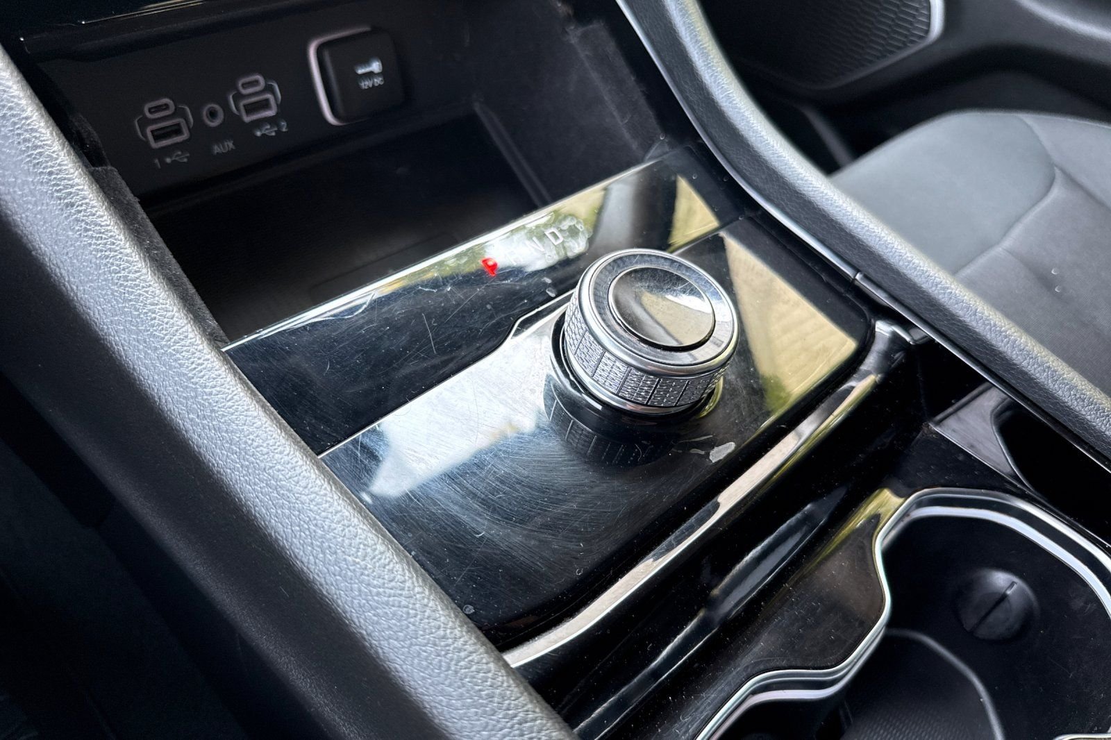 Used 2022 Gray Jeep Laredo image 21