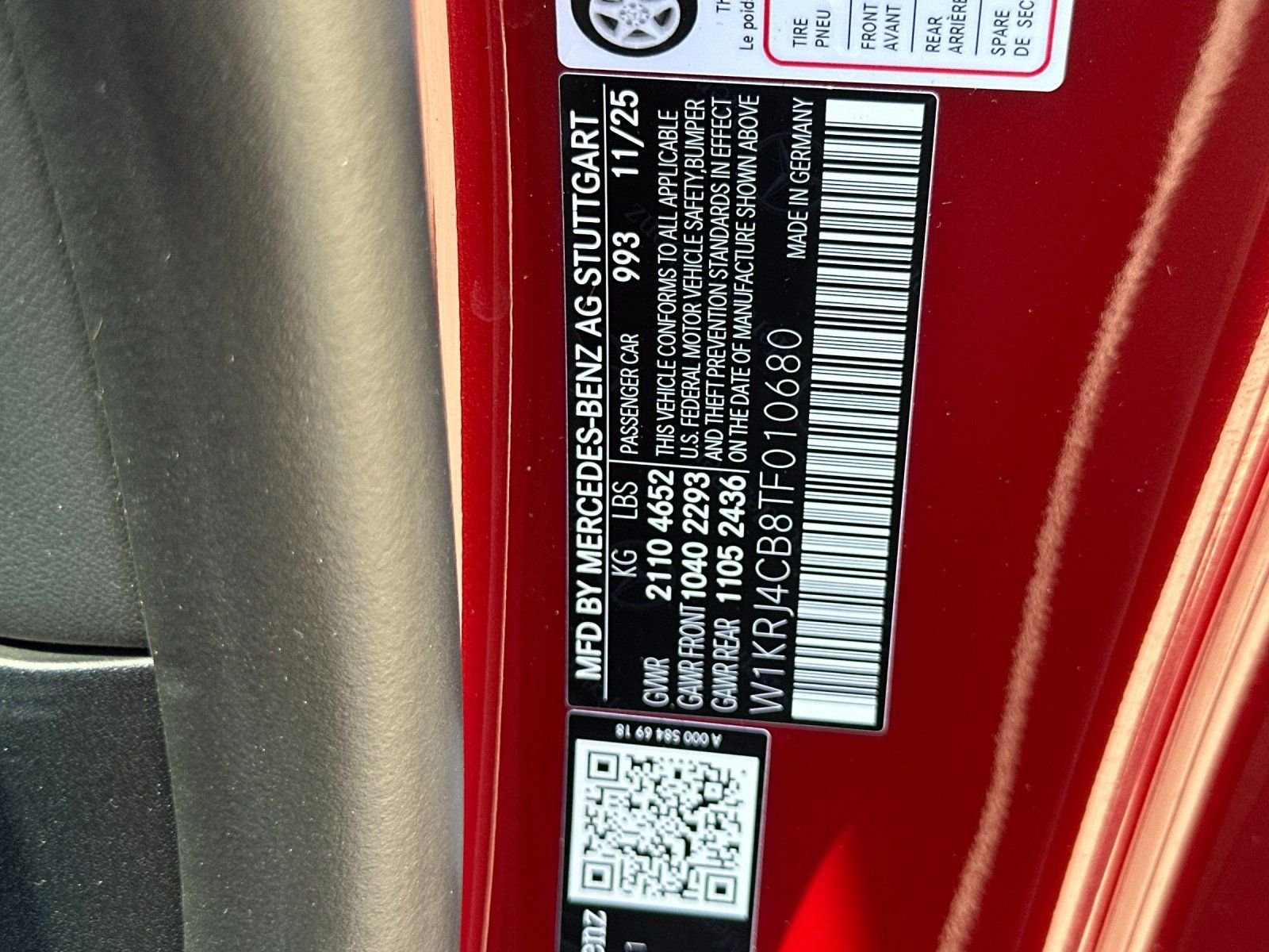 New 2026 Patagonia Red Metallic Mercedes-Benz Base image 32