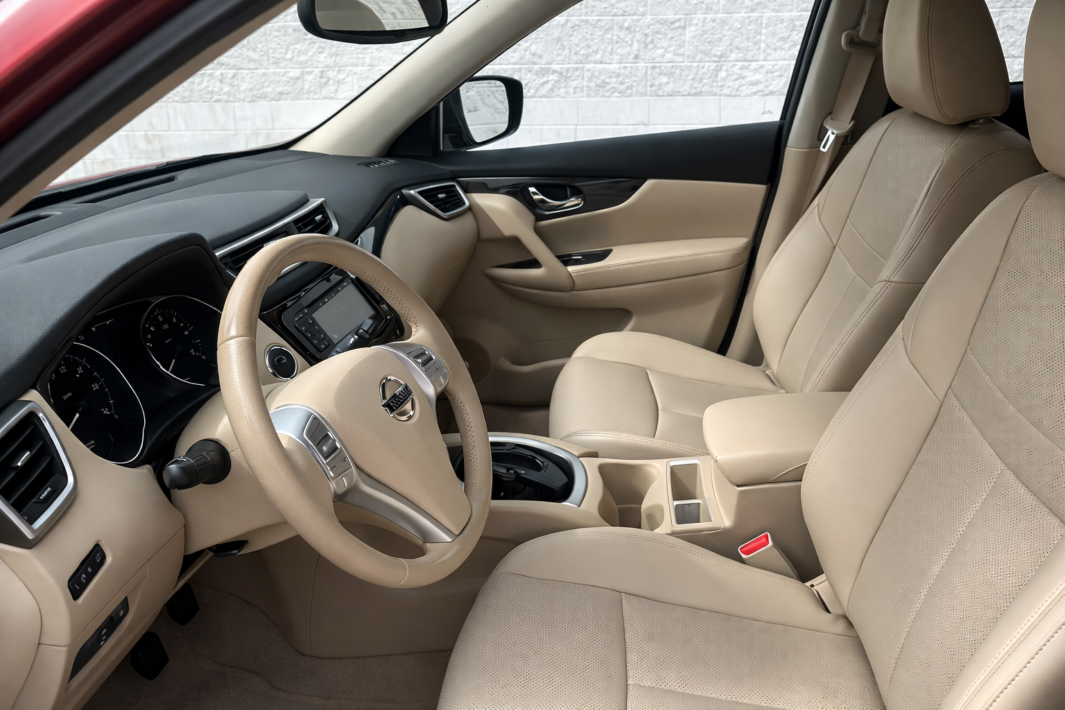 Used 2015 Nissan Rogue SL with VIN 5N1AT2MT3FC916931 for sale in Myrtle Beach, SC