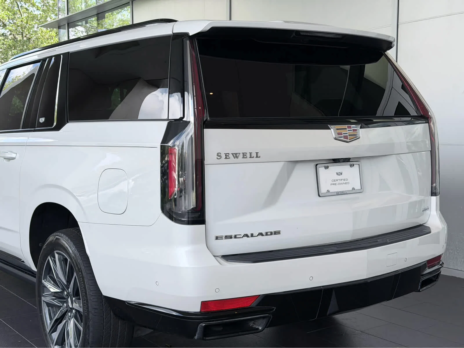 Certified Used 2024 Crystal White Tricoat Cadillac Sport image 9