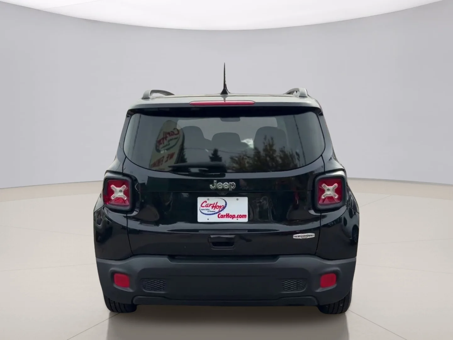 Used 2018 Black Jeep LATITUDE image 4