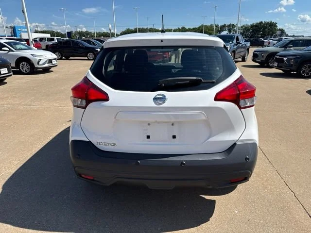 2020 Nissan Kicks S - Photo 4