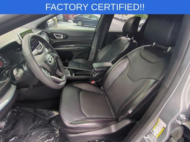 Used 2023 Silver Jeep Limited image 16
