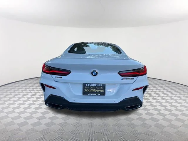 Used 2019 White BMW xDrive image 6
