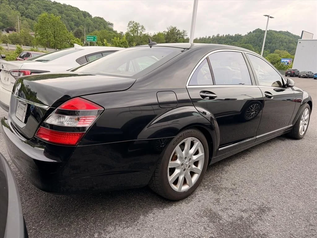 Used 2007 Black Mercedes-Benz S 550 image 14