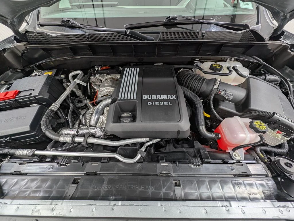 Used 2025 Sterling GMC SLT image 32