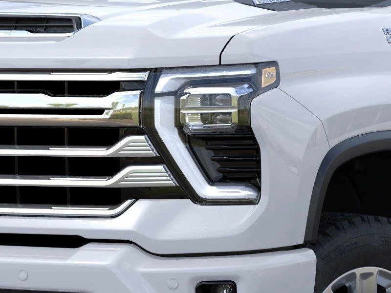New 2026 Polar White Tricoat Chevrolet High Country image 10