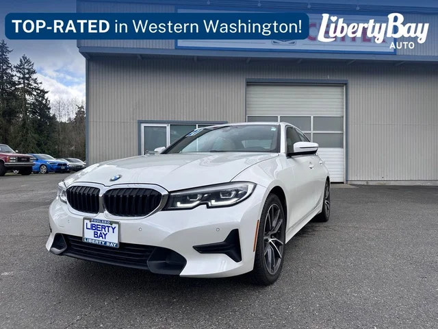 Pre-Owned 2021 BMW 3 Series 330i xDrive With Navigation & AWD