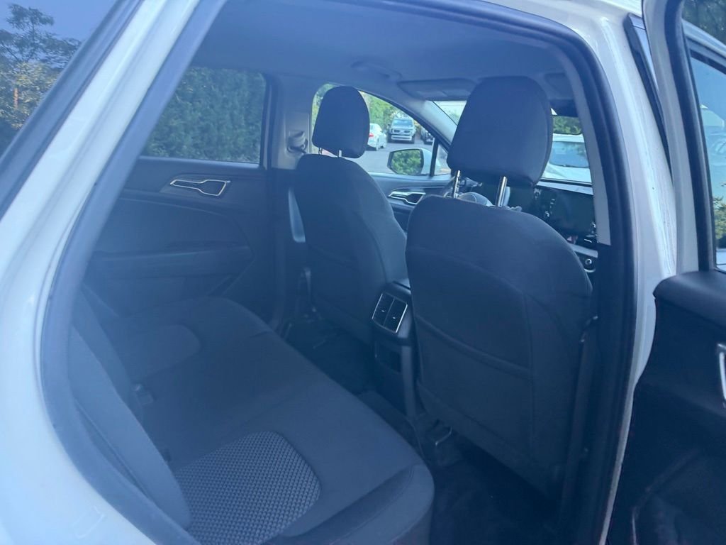 Used 2023 Snow White Pearl Kia LX image 18