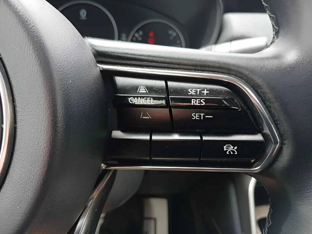 Used 2025 Silver Mazda 3.3 Turbo Preferred image 23
