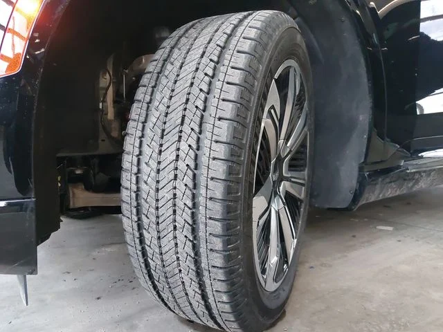 Used 2025 Black Raven Cadillac Luxury 1 image 32