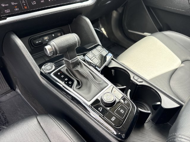 2025 Kia Sportage EX - Photo 21