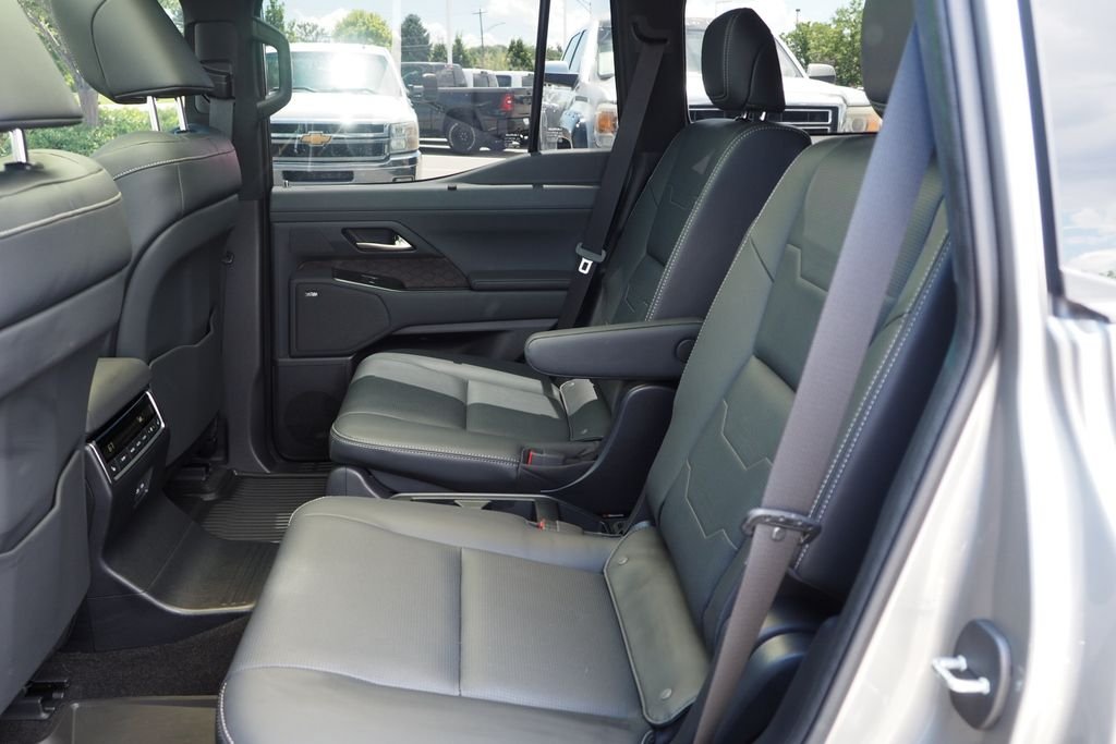 Used 2025 Silver Lexus 550 Luxury+ image 16
