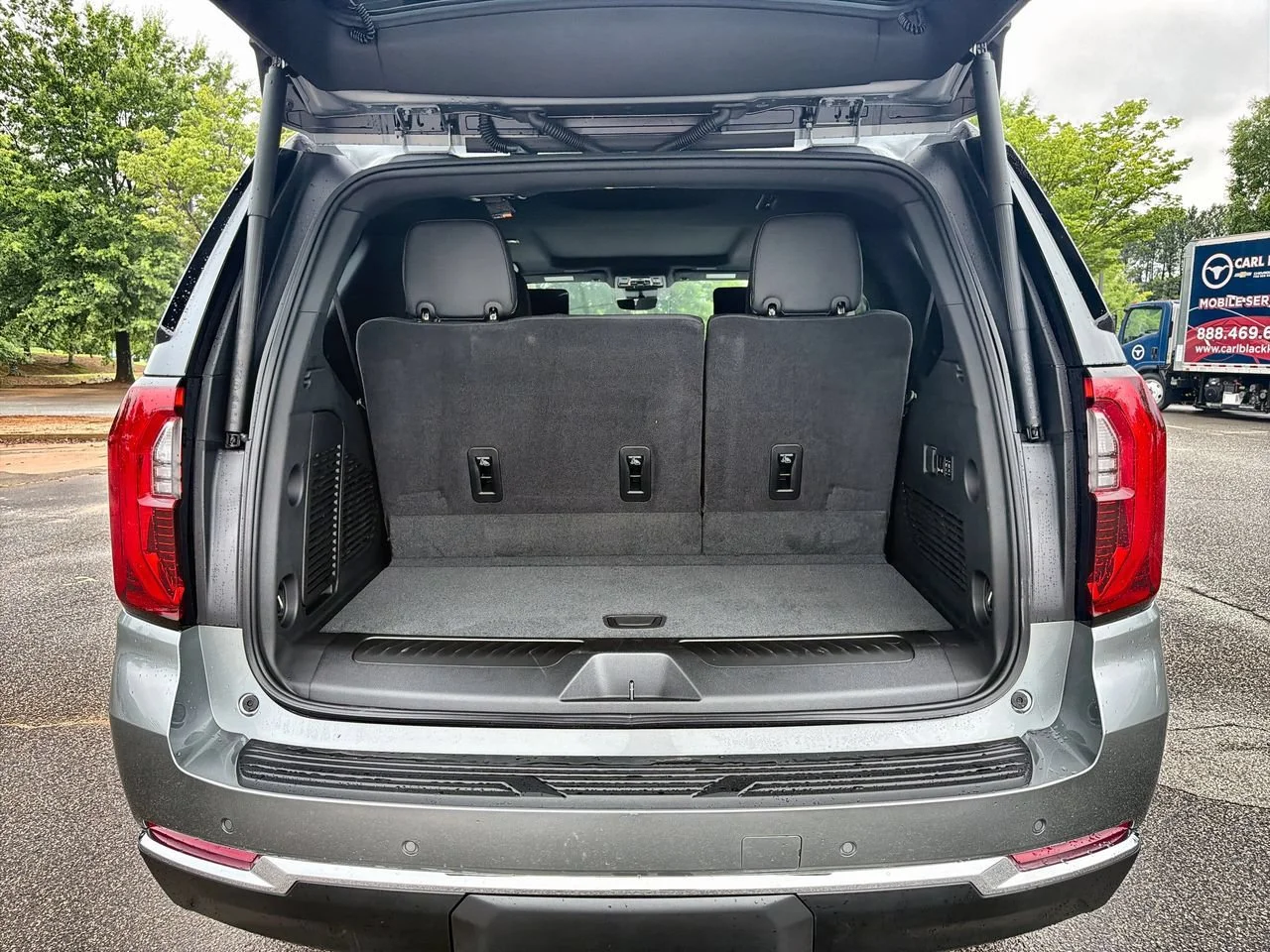 New 2026 Sterling Metallic GMC Elevation image 21