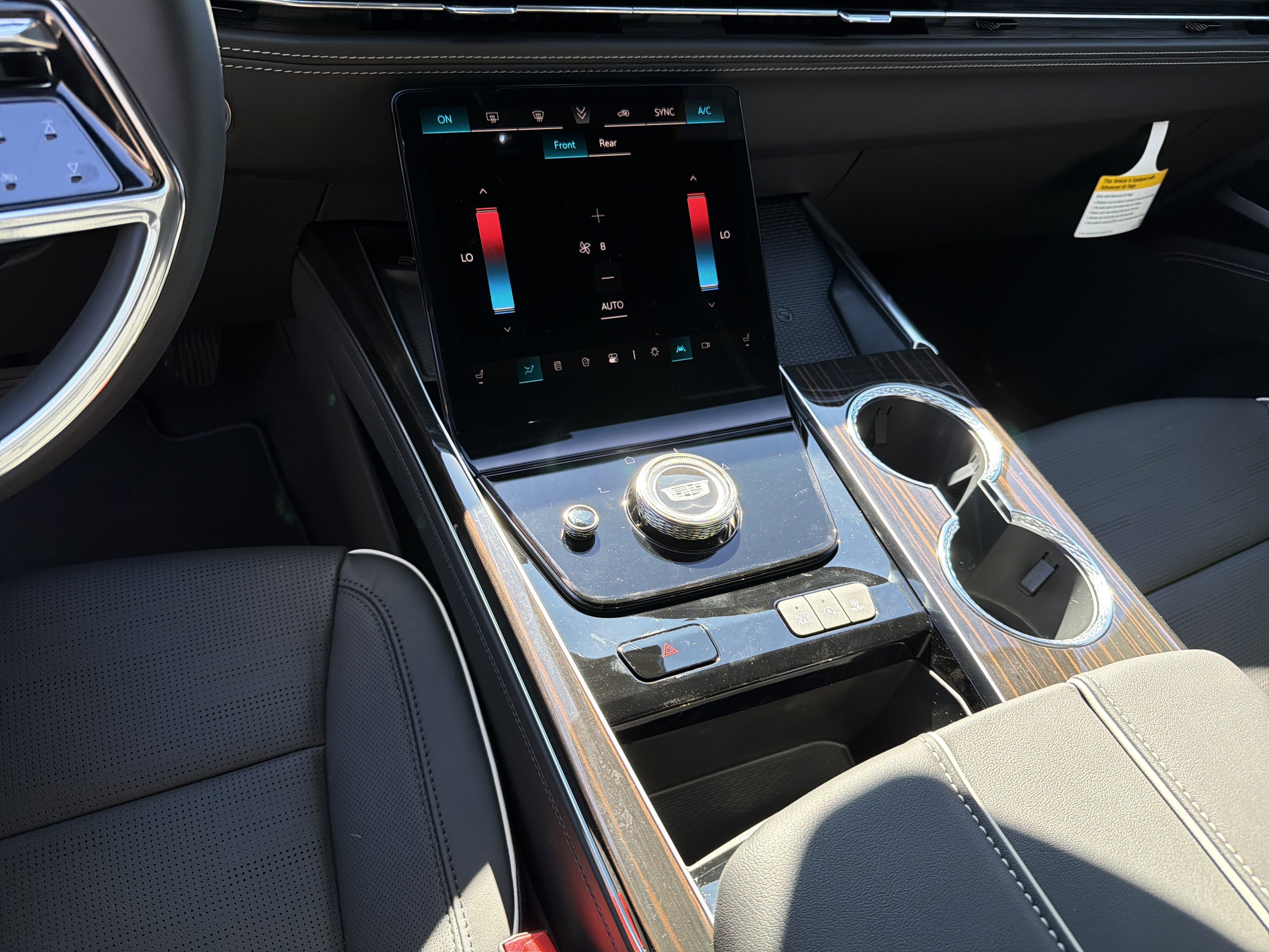 2026 Cadillac Escalade Luxury - Photo 33