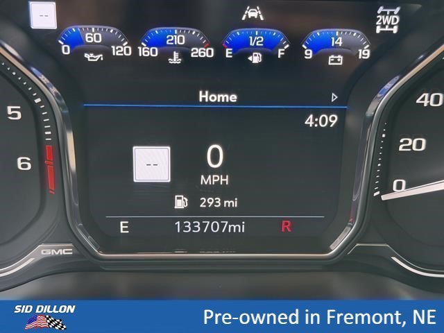 Used 2021 White Frost Tricoat GMC Denali image 22