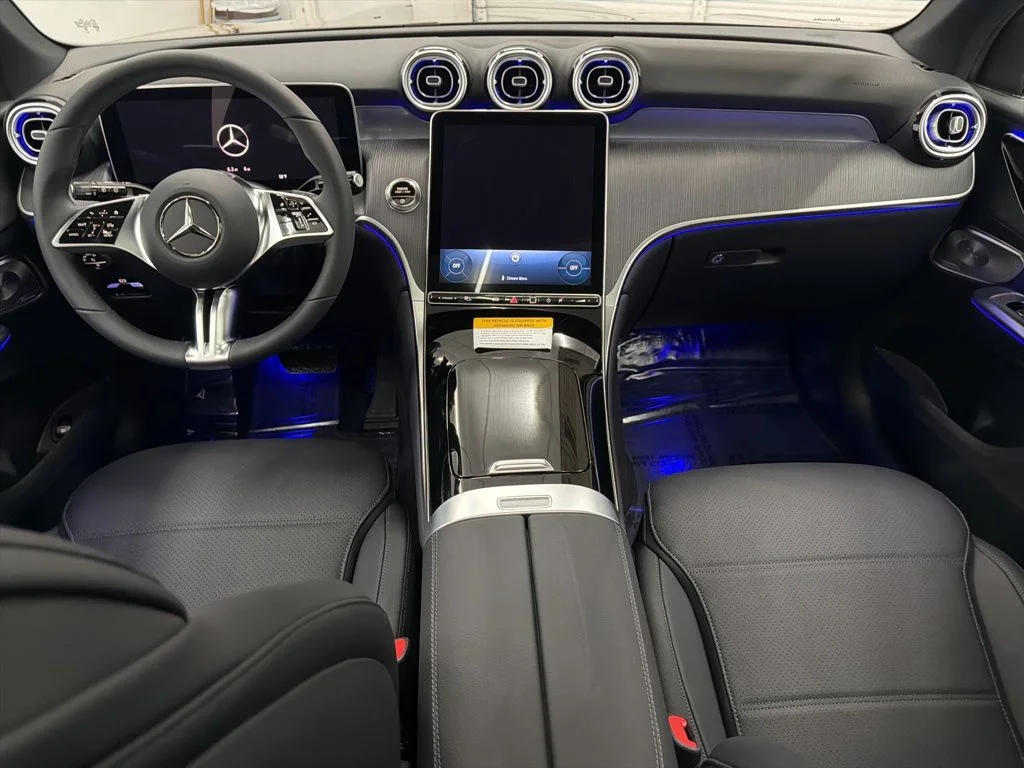 Used 2026 Black Mercedes-Benz GLC 300 image 21