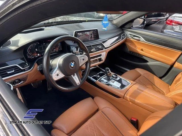 2022 BMW 7 Series 750i - Photo 37