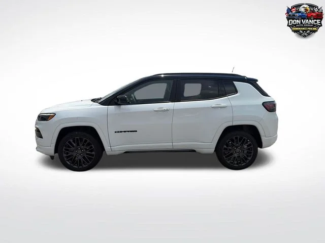 Used 2023 White Jeep High Altitude image 2