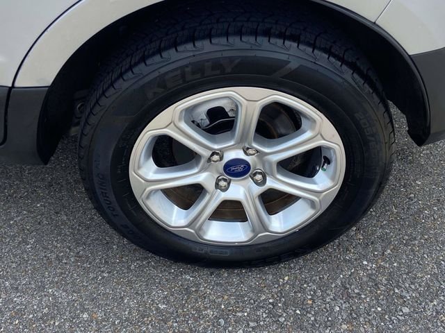 Certified Used 2021 Silver Ford SE image 9