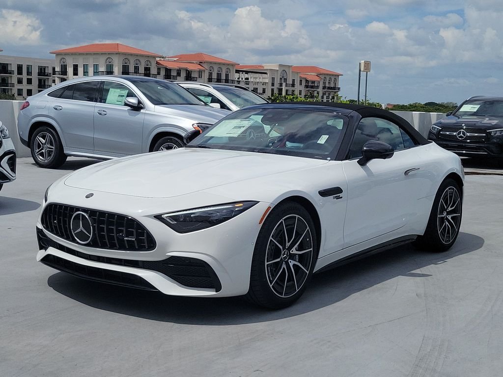 New 2027 MANUFAKTUR Moonlight White Metallic Mercedes-Benz AMG® SL 43 Roadster image 52