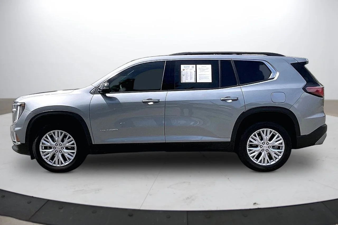 Certified Used 2025 Silver GMC Elevation image 5