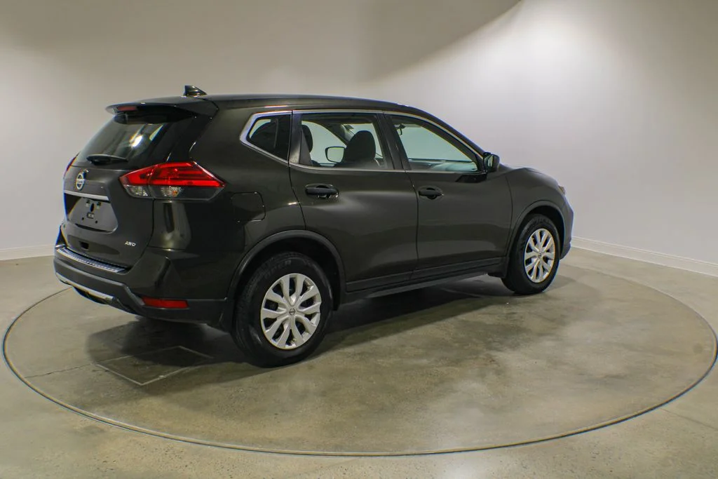 Used 2017 Midnight Nissan S image 5