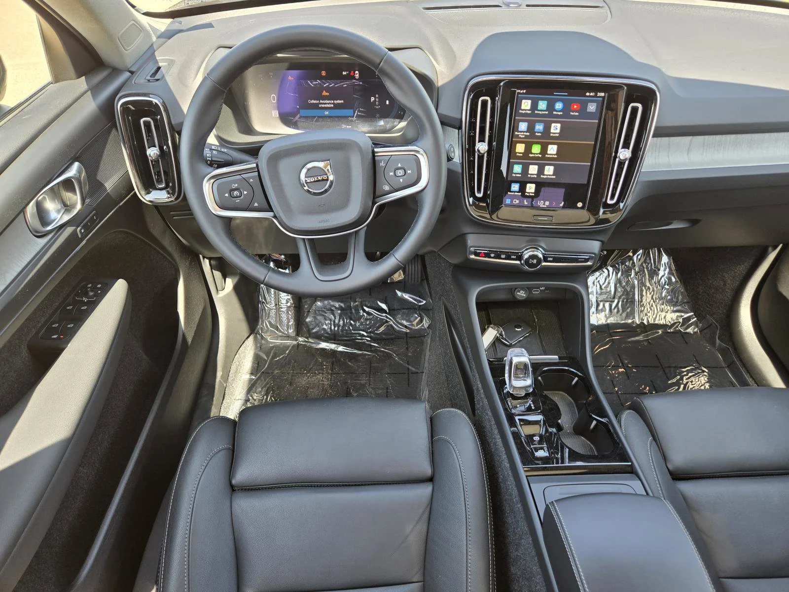 Used 2025 Black Volvo Plus Dark Theme image 34