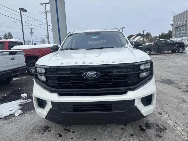 New 2025 Star White Metallic Tri-Coat Ford Active MAX image 28
