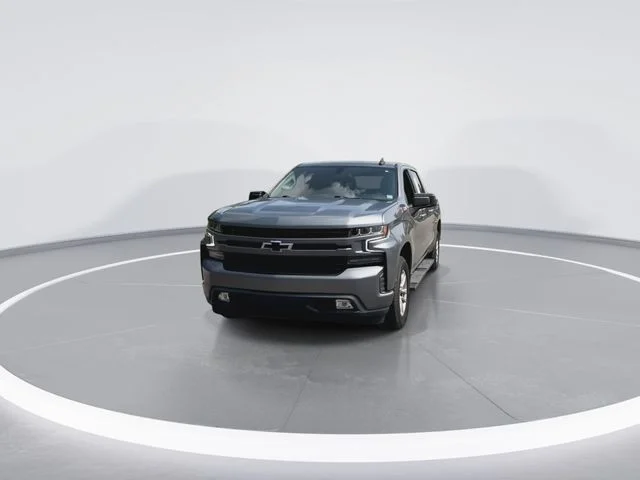 Used 2021 Gray Chevrolet RST image 3