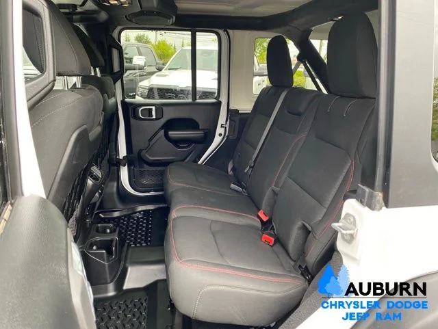 Used 2021 White Jeep Unlimited Rubicon image 24