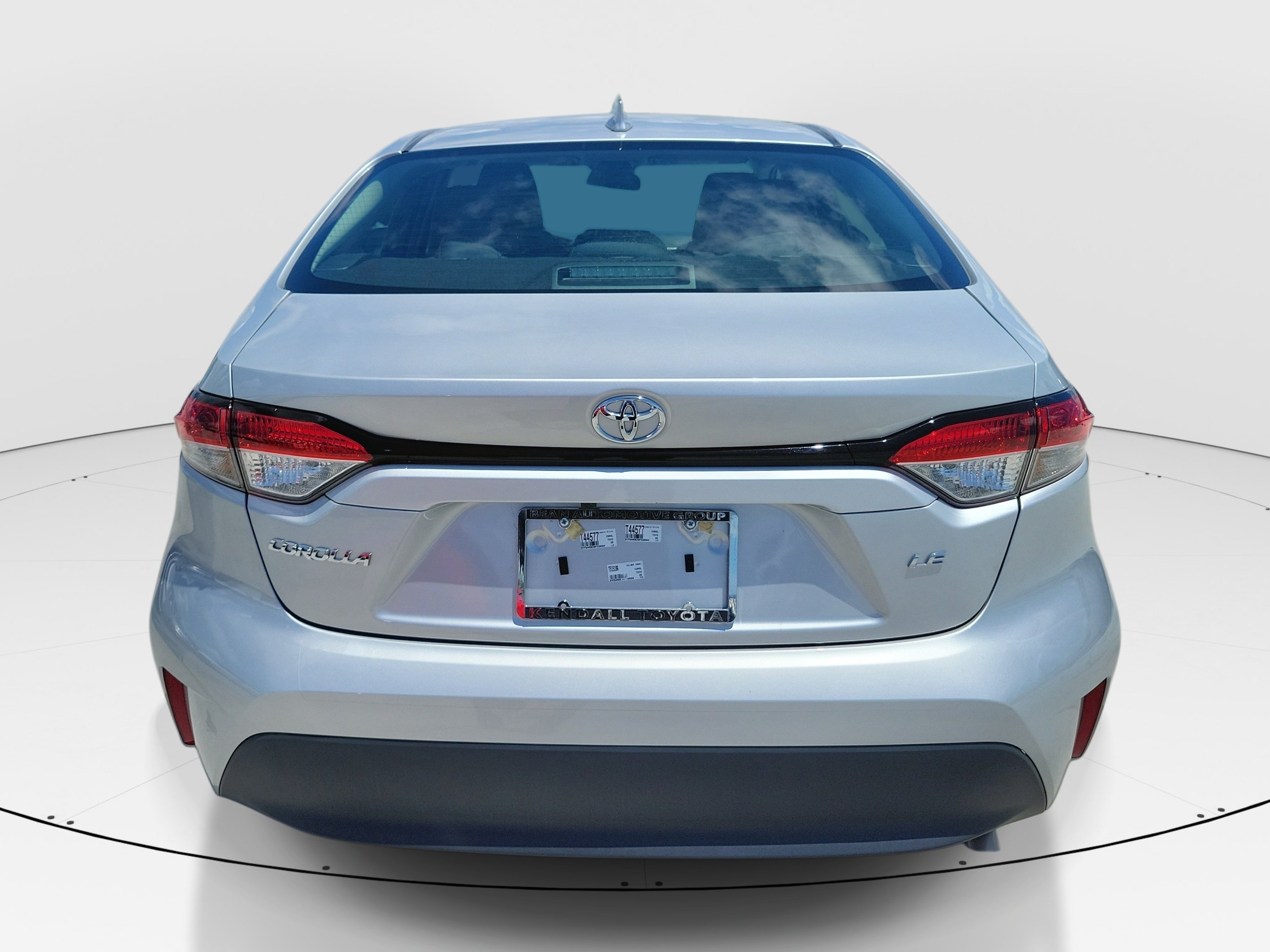 Used 2025 Classic Silver Metallic Toyota LE image 5
