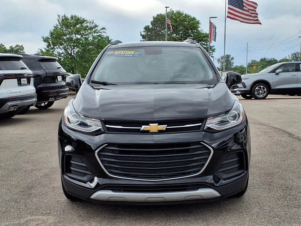 Used 2019 Chevrolet Trax LT with VIN 3GNCJLSB3KL402389 for sale in Howell, MI