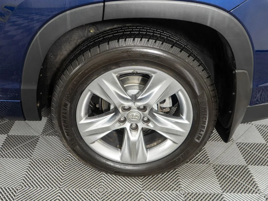 Used 2015 Blue Toyota Limited Platinum V6 image 29