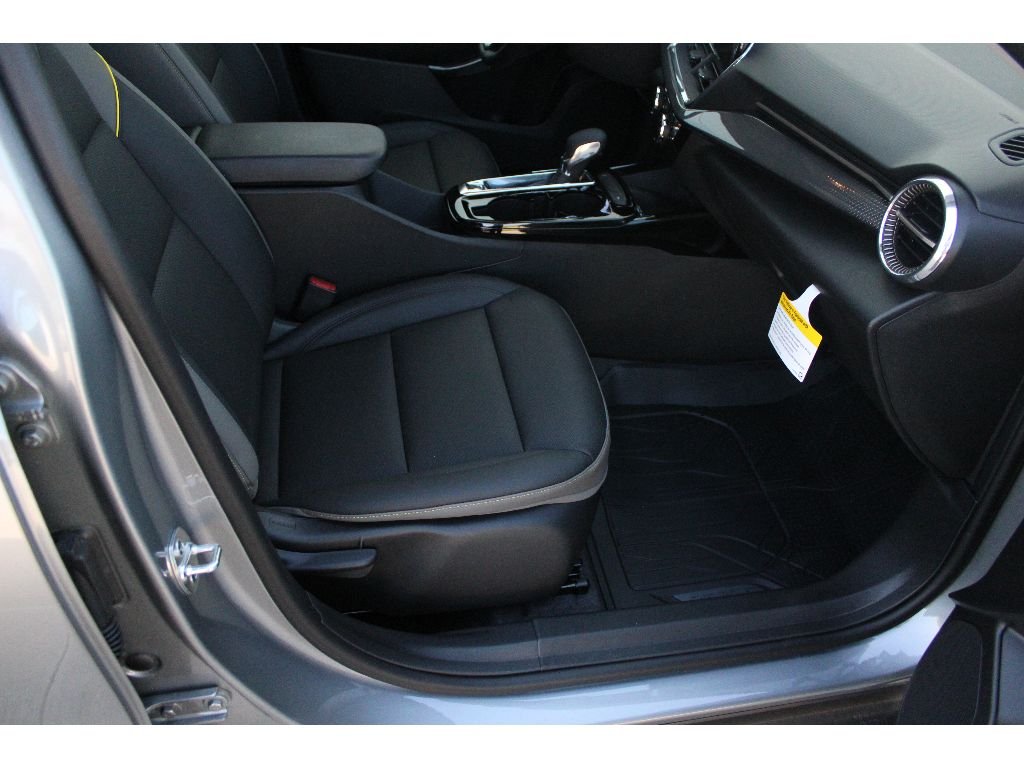 2026 Chevrolet Trax Activ - Photo 10