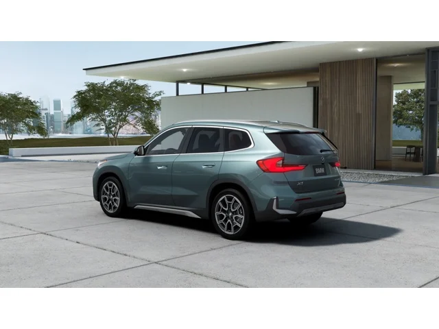 New 2027 Cape York Green Metallic BMW  image 2