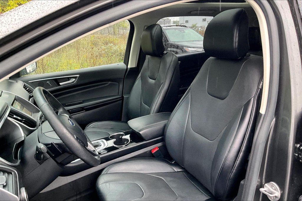 Used 2016 Gray Ford Titanium image 25
