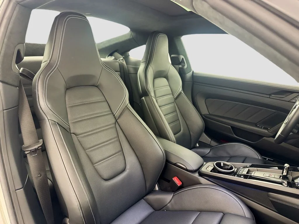 Used 2026 Chalk Porsche Carrera 4 GTS image 31