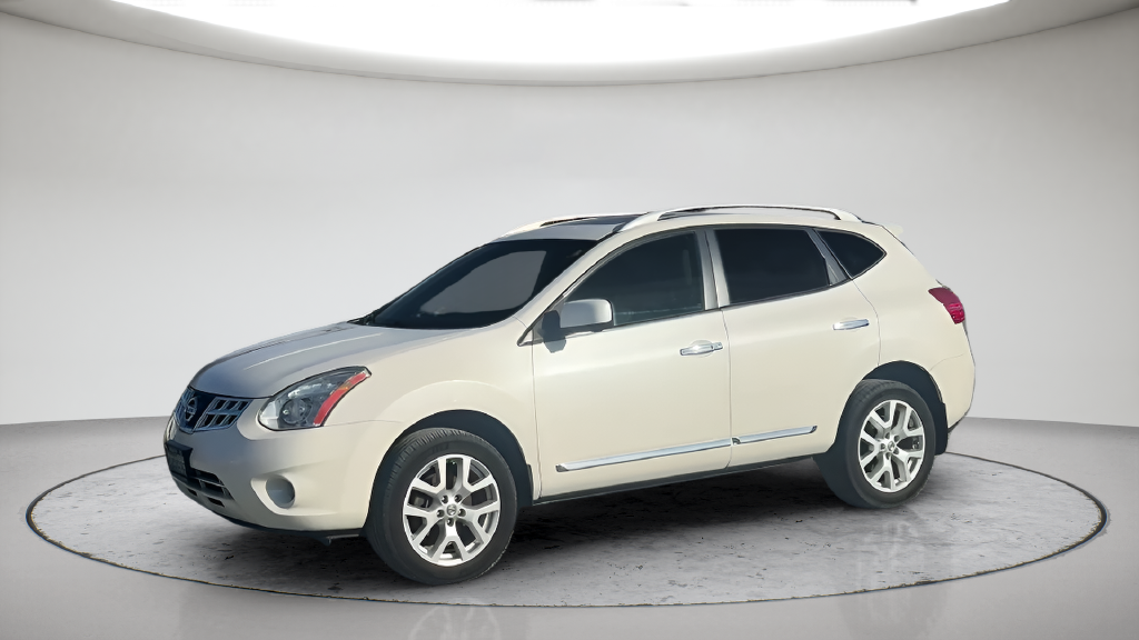 Used 2012 White Nissan SL image 11