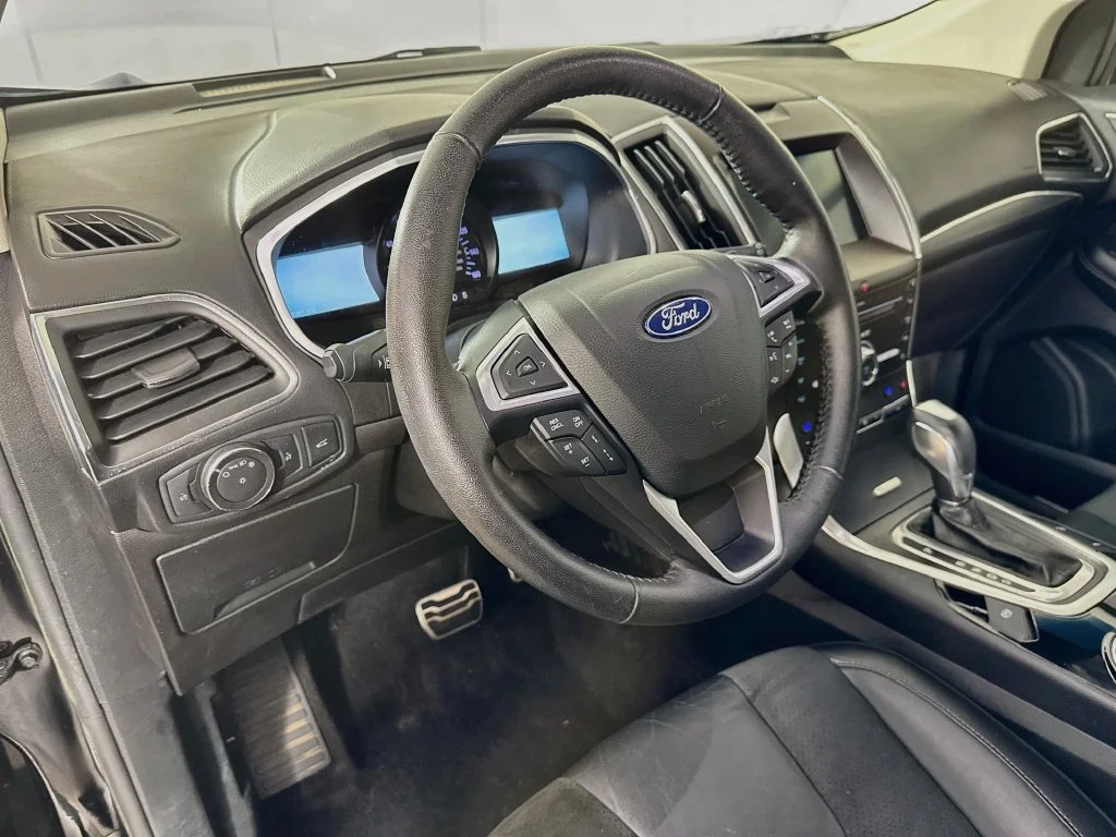 Used 2018 Black Ford Sport image 9