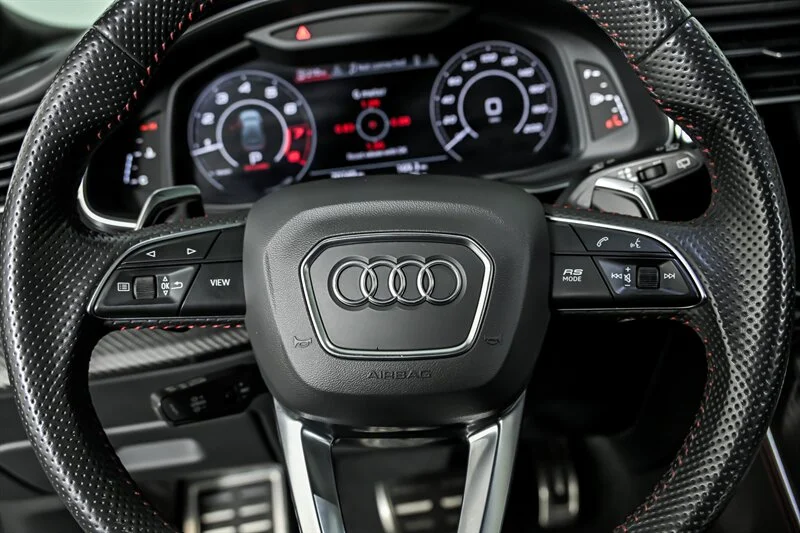 Used 2020 Glacier White Metallic Audi 4.0T quattro image 23