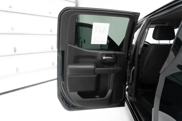 Used 2023 Black Chevrolet Custom image 19